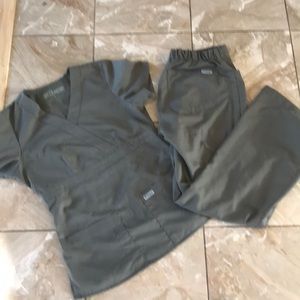 Greys Anatomy Barco Scrub Set dark green pants top
